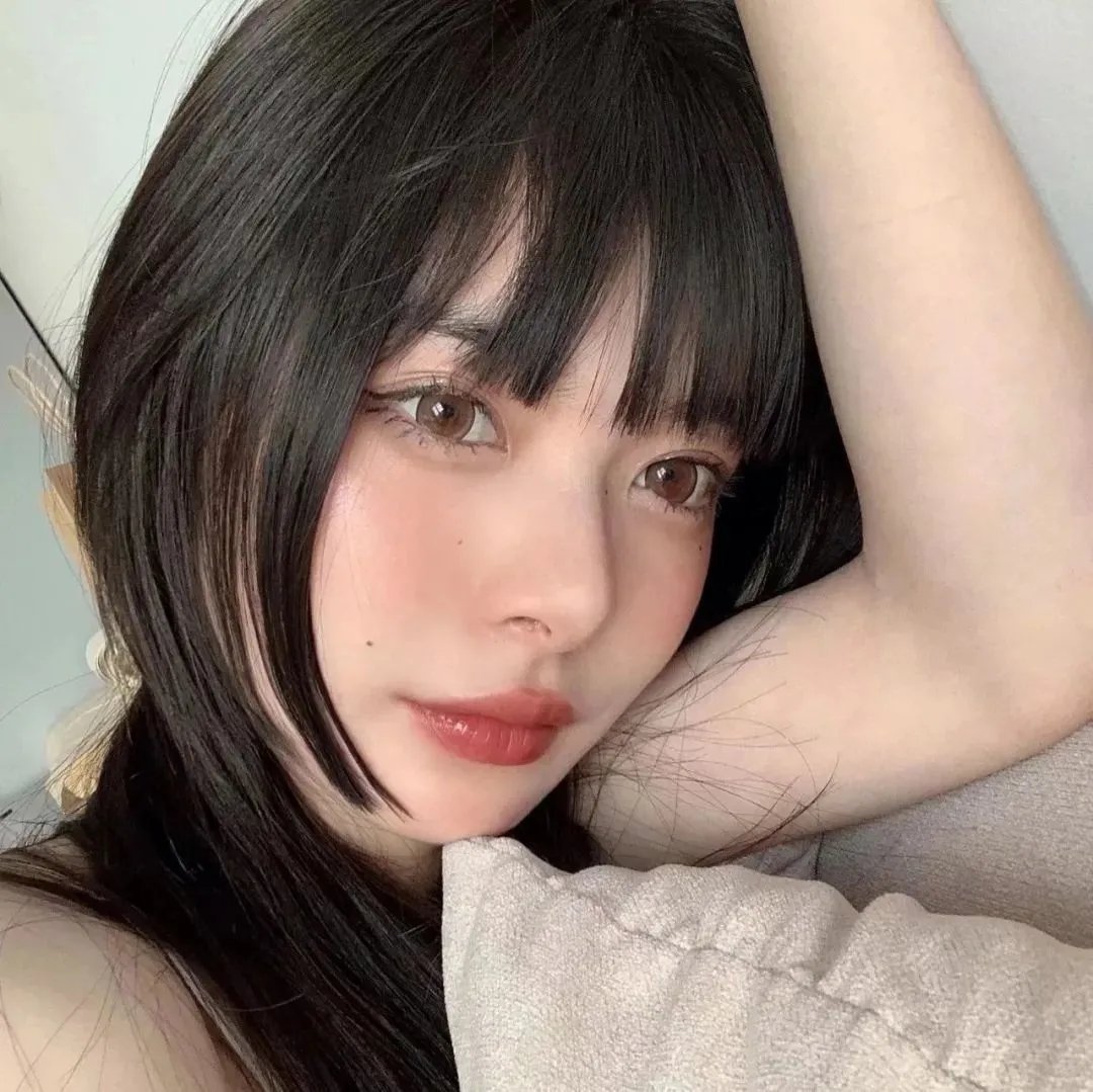 玛丽莲有深黑之眸